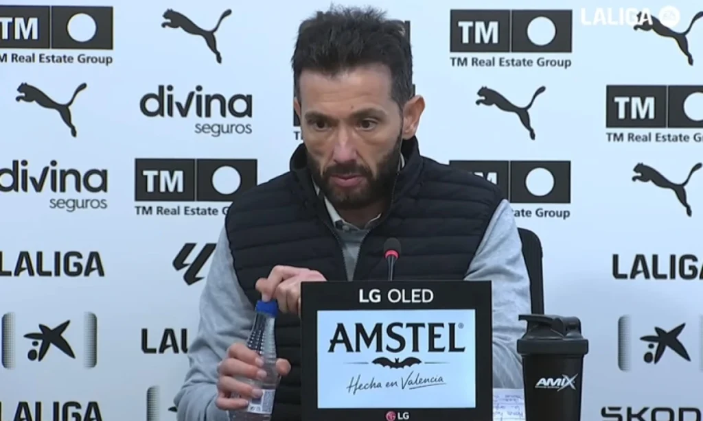 Carlos Corberán destaca la entrega del Valencia CF tras un triunfo clave en Mestalla