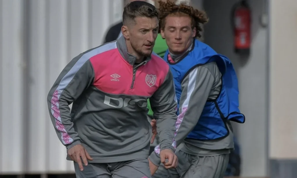 El Rayo vuelve al entreno con ausencias notables: Camello