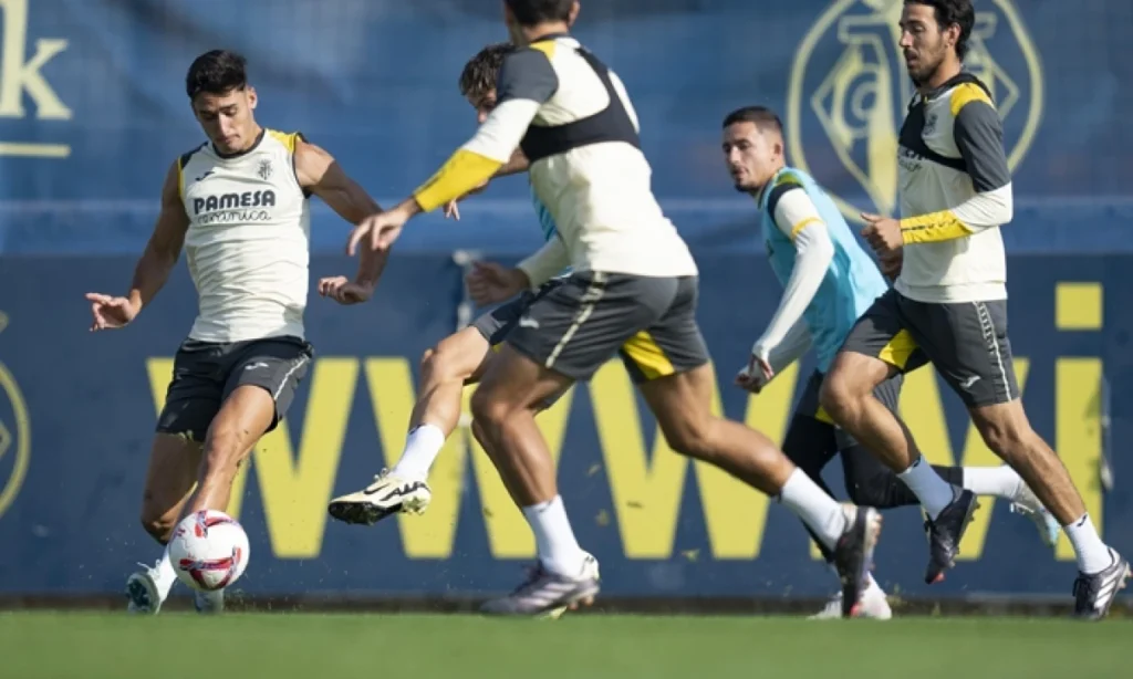 El Villarreal se prepara en silencio ante la incertidumbre de Gerard y Femenia