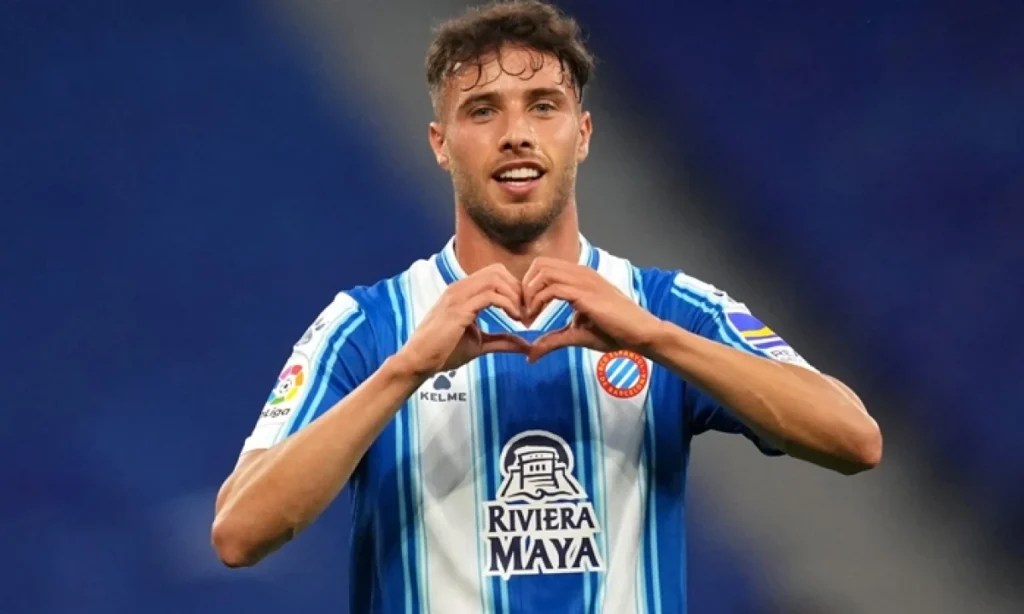 La Real Sociedad busca fichar a Javi Puado al finalizar su contrato