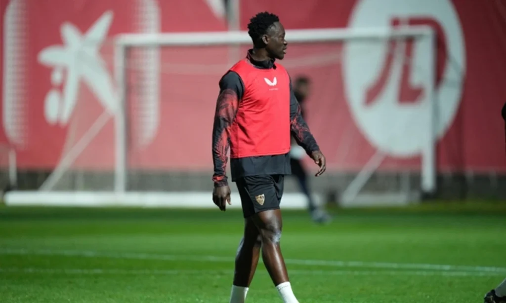 Lesiones en el Sevilla FC: Sambi Lokonga y Akor Adams fuera de combate por varias semanas
