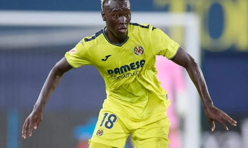 Pape Gueye enfrenta la semana con molestias físicas