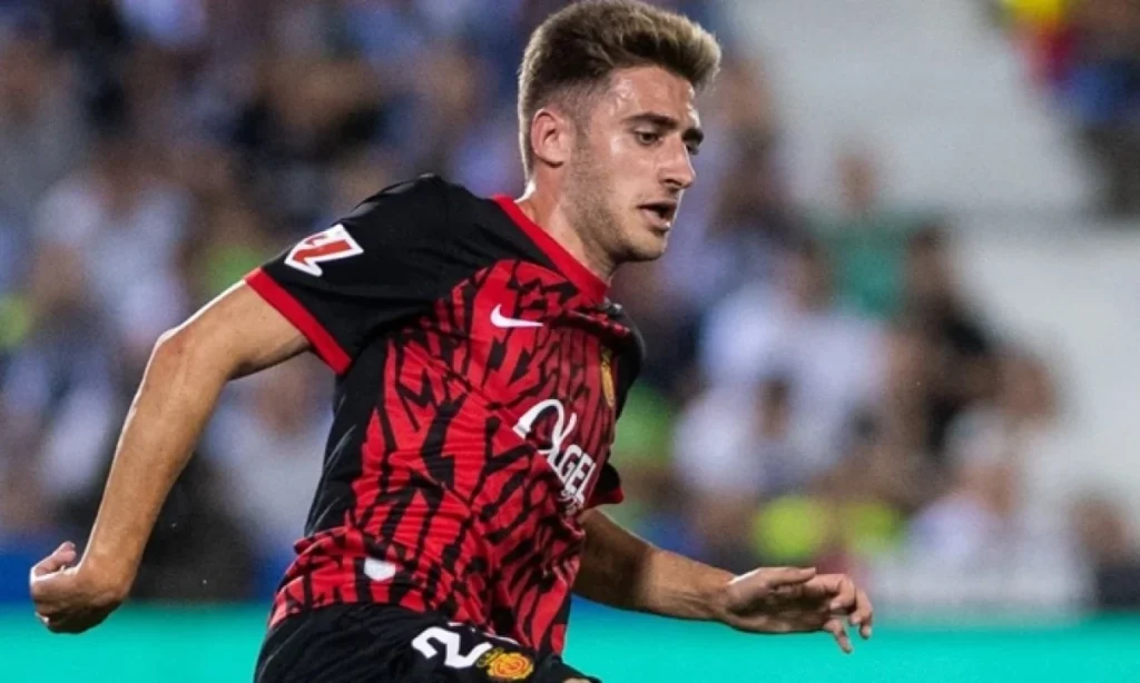 Robert Navarro ante una decisión crucial: ¿Aceptará la oferta del Athletic?