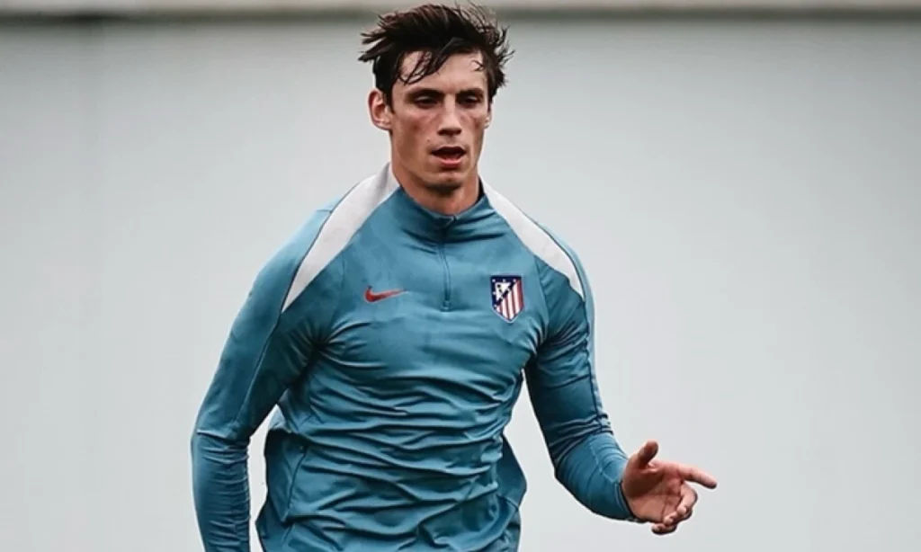 Simeone ajusta su equipo con Llorente y Le Normand mientras Azpilicueta se entrena aparte