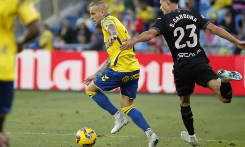 UD Las Palmas recurre la amarilla de Sandro para asegurar su presencia ante el Mallorca