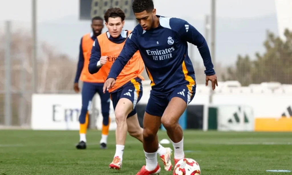 Valverde se reincorpora al equipo mientras Courtois y Mbappé se ausentan en la sesión
