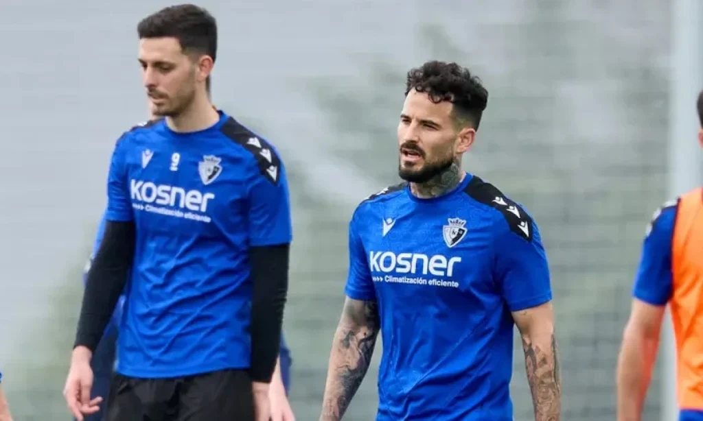 Aimar Oroz se ausenta en el entrenamiento del miércoles