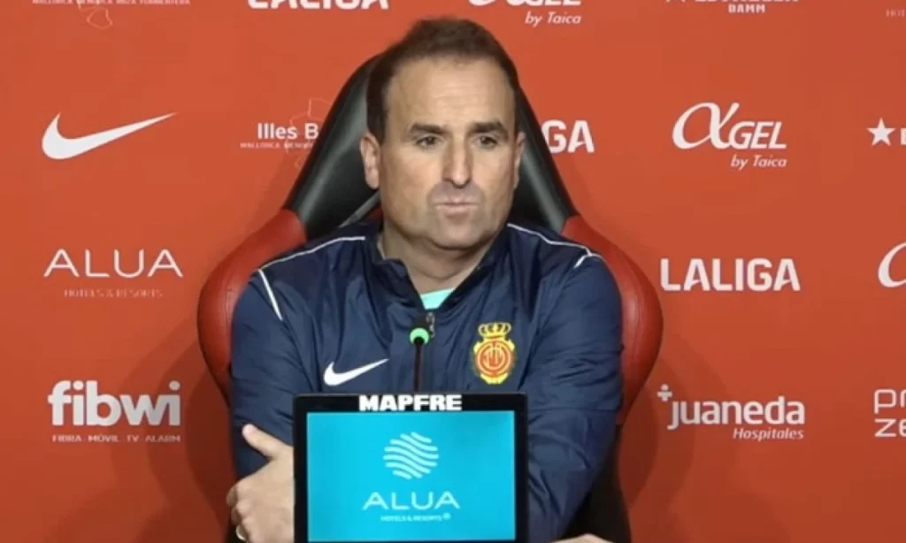 Arrasate analiza el futuro del equipo: Muriqi, Larin y más en la agenda