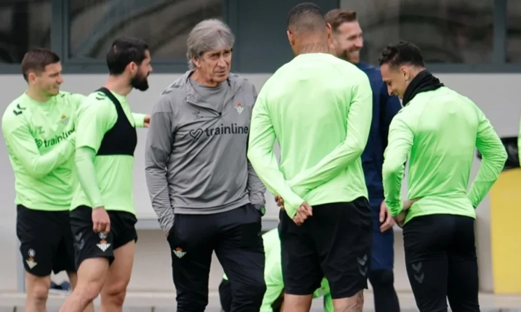 Cardoso y Bakambu entrenan sin contratiempos