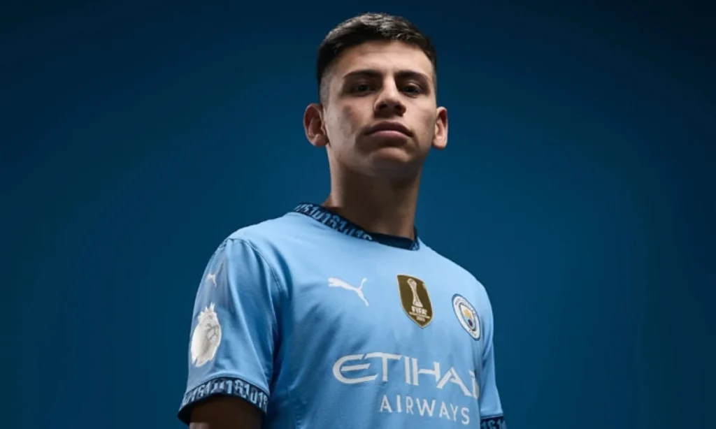 Claudio Echeverri se une al Girona en cesión desde Manchester City