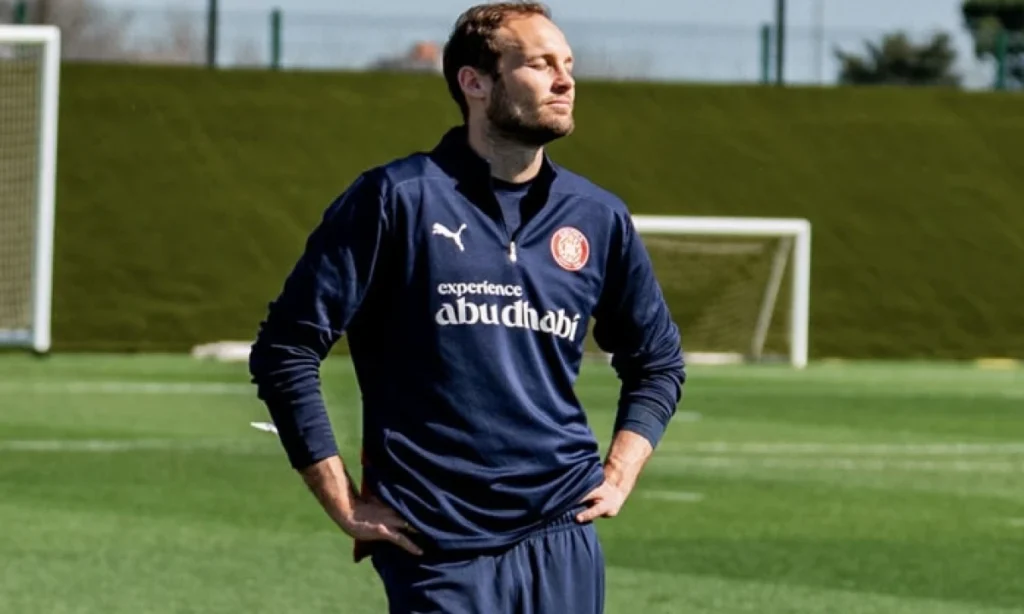El Girona entrena sin lesionados y aguarda a los internacionales