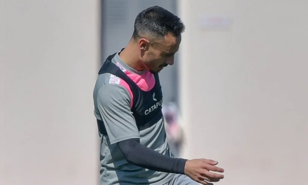 El Rayo vuelve al trabajo con la duda de Álvaro García
