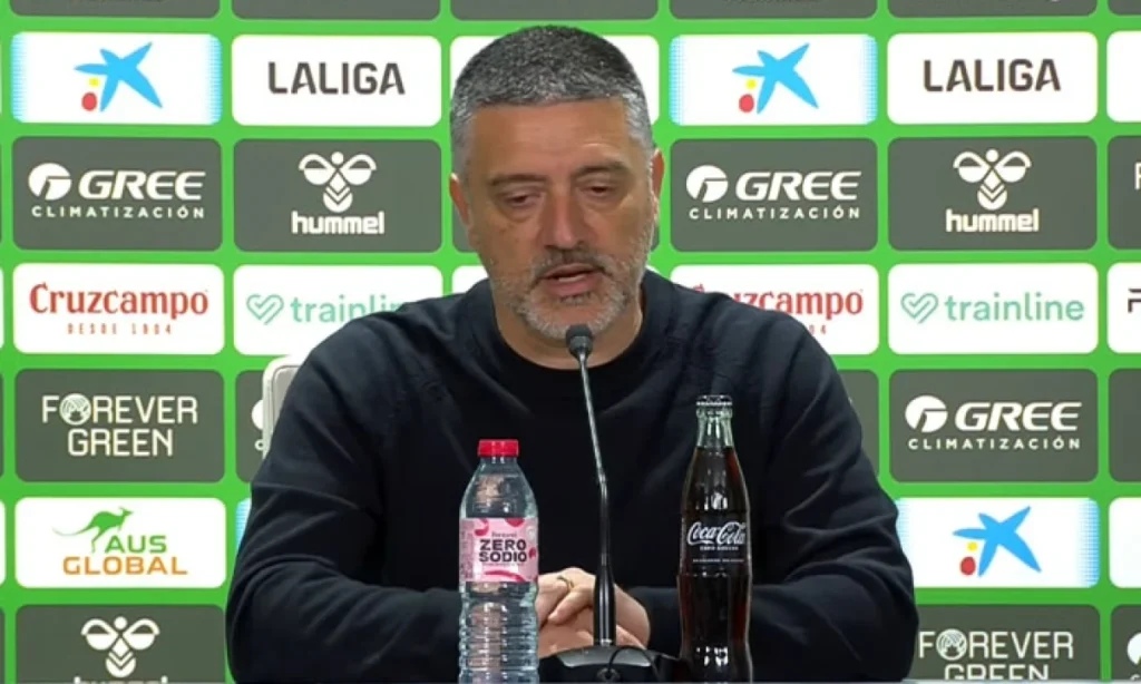 Pimienta reflexiona sobre la derrota y defiende su estrategia sin Suso