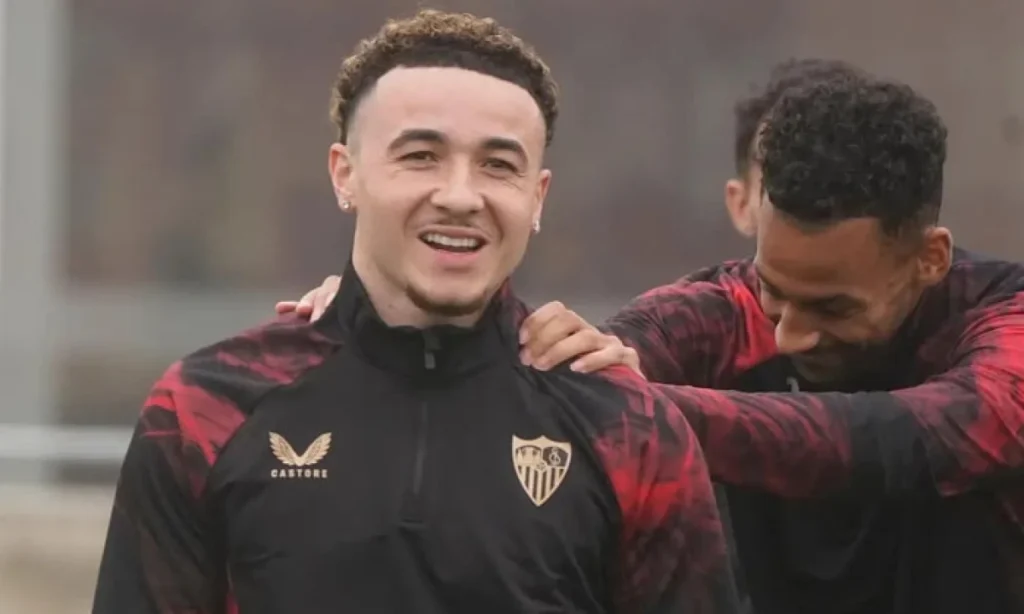 Rubén Vargas se pierde entrenamiento por molestias en el pie