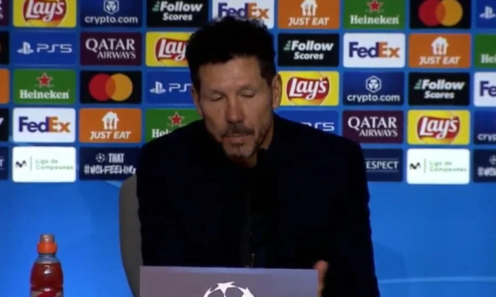 Simeone reflexiona sobre la eliminación y el penalti de Julián Álvarez