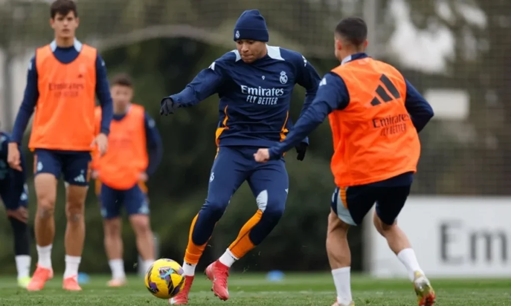 Valverde Regresa