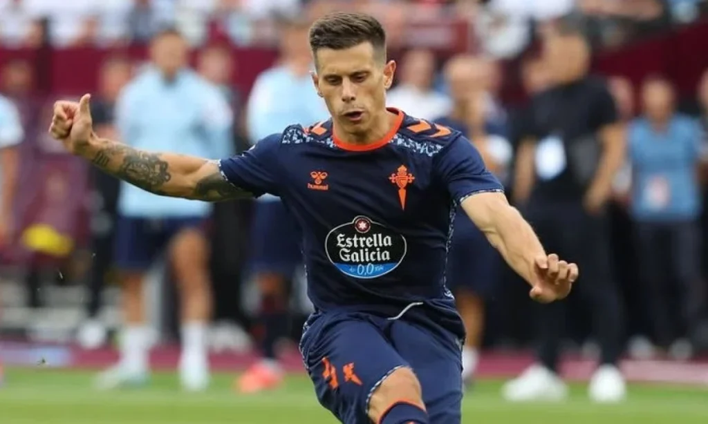 Alfon firma contrato con el Sevilla