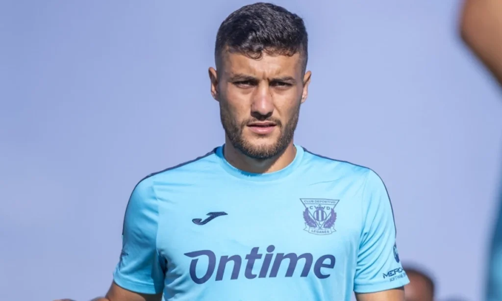 Borja Jiménez considera incluir a Óscar en su alineación