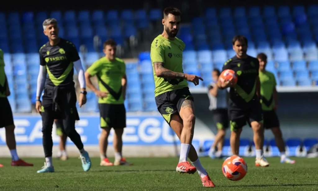 Brais se une al equipo; Aguerd al borde de la baja