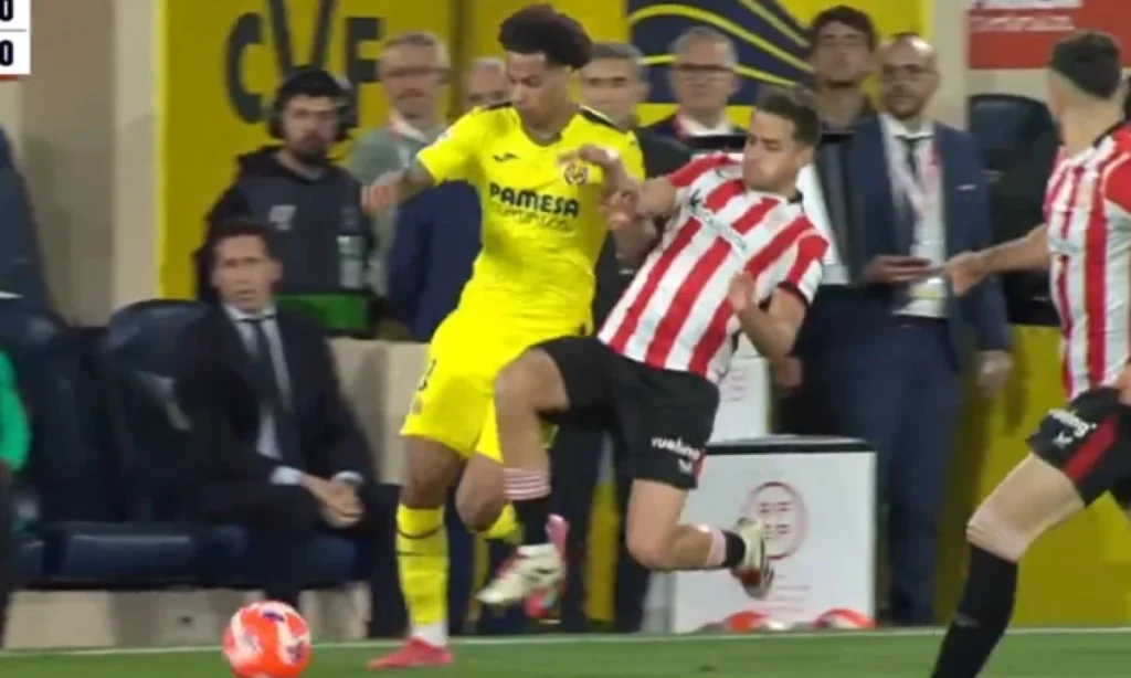 Buchanan se lesiona el tobillo y abandona el partido ante el Athletic