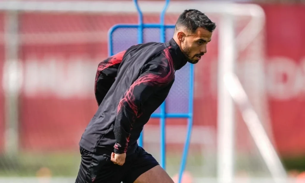 Caparrós enfrenta otra jornada sin refuerzos en el entrenamiento