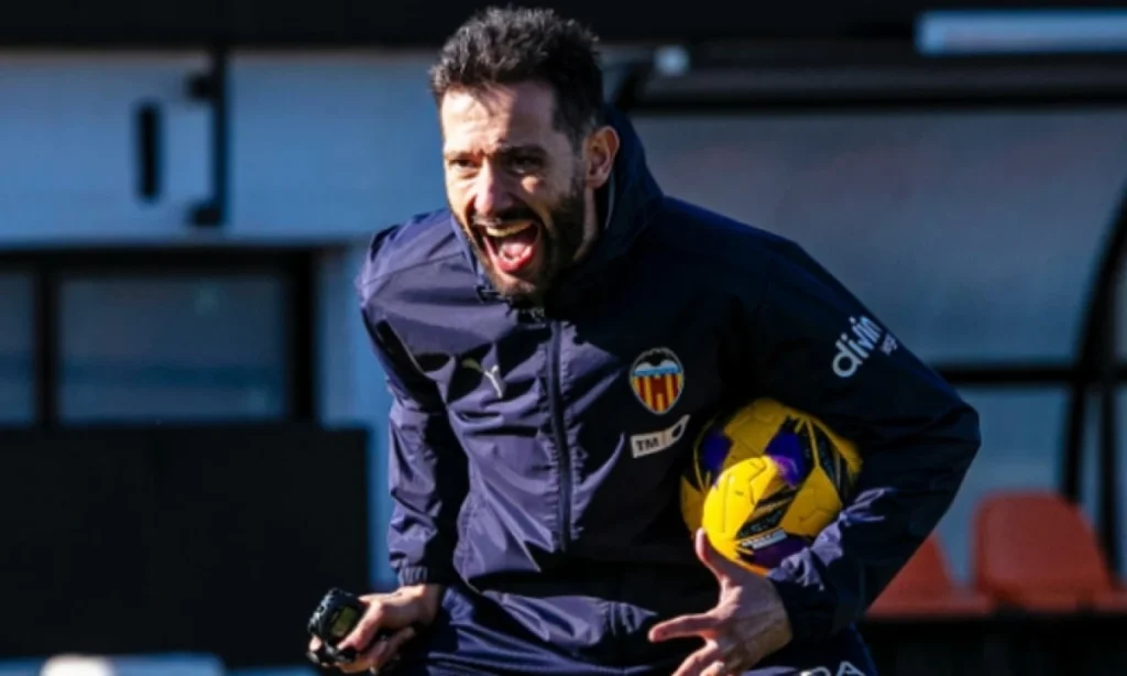 Corberán prueba alineación con Hugo Duro para Vallecas