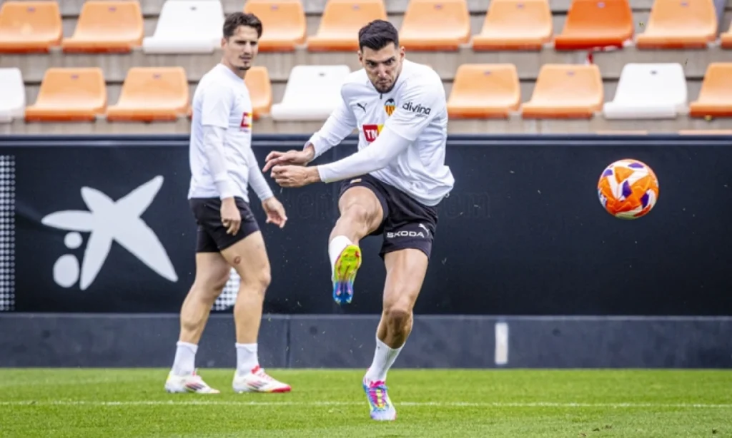 Diakhaby Regresa al Equipo; Iván Jaime Permanece Fuera