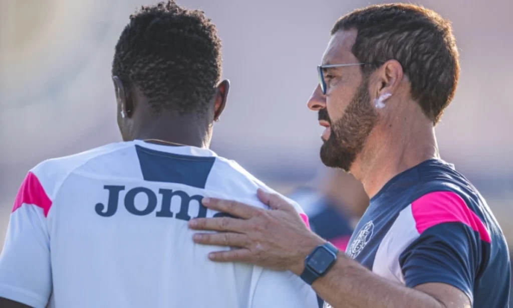 Djené listo para la acción tras completar la sesión del viernes