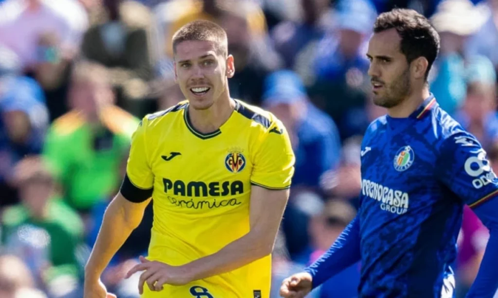 Foyth se prepara para frenar a Nico Williams en el lateral