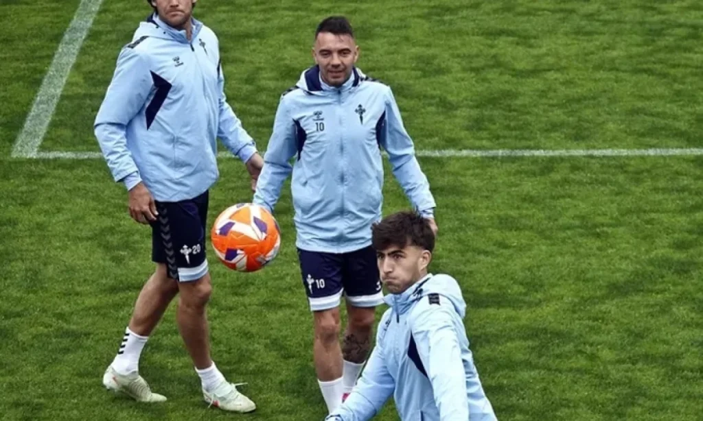 Giráldez ajusta el doble pivote y el ataque en una sesión completa