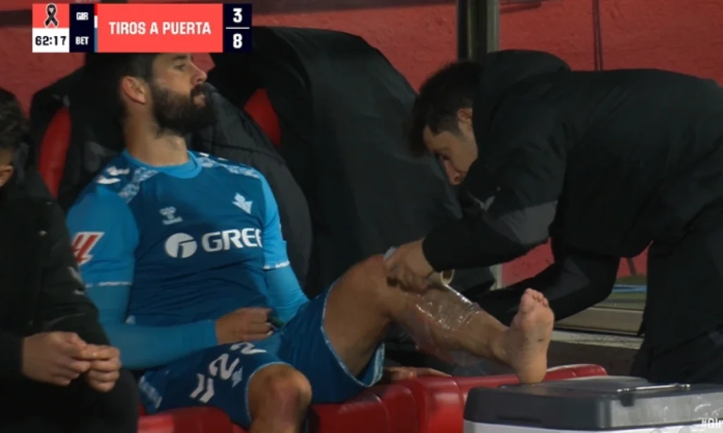 Isco se enfría: hielo en el gemelo tras su salida en Montilivi