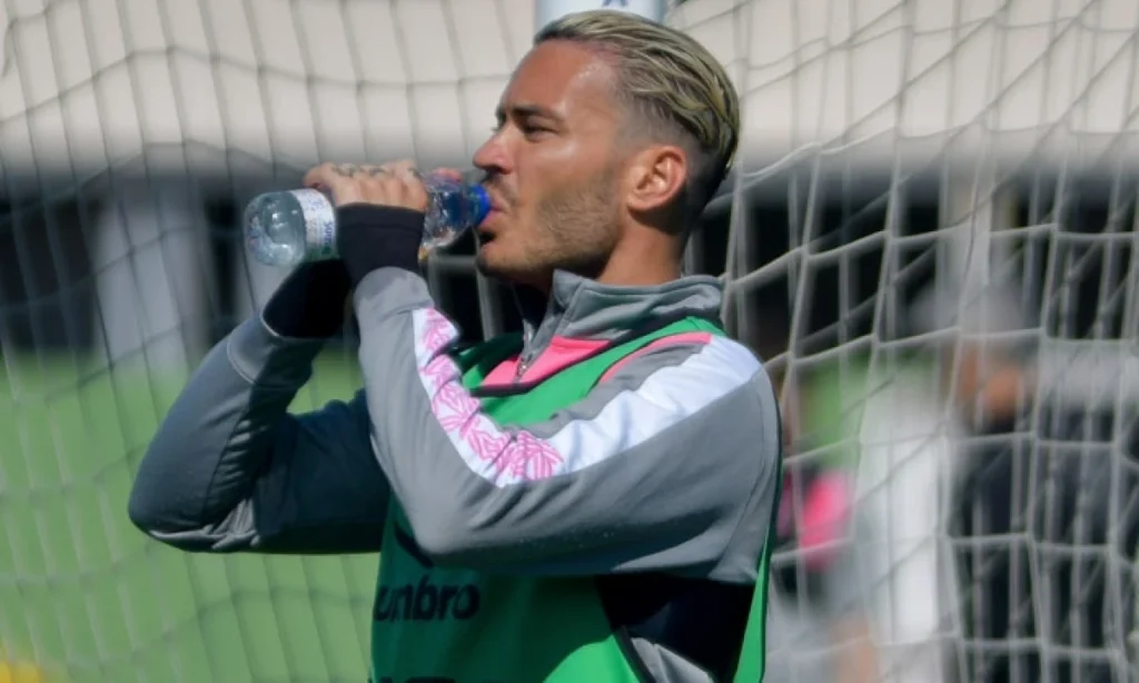 Rayo Vallecano inicia la semana sin Camello ni Mumin