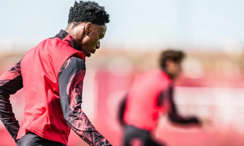 Sevilla inicia la semana con bajas importantes