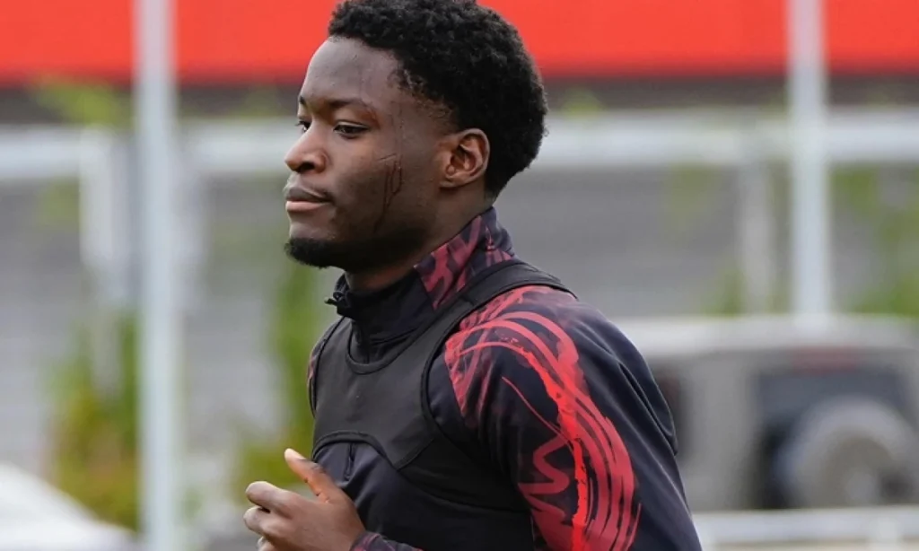 Sevilla reinicia entrenamientos con bajas por lesión