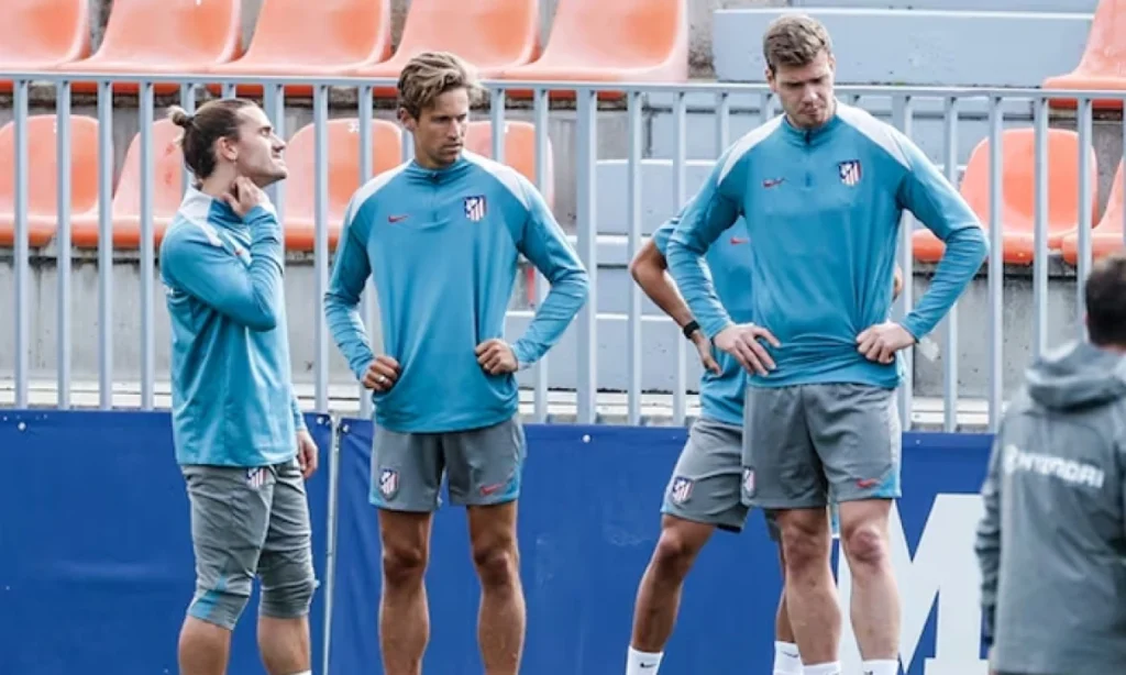 Simeone evalúa a Sorloth ante dudas con Griezmann