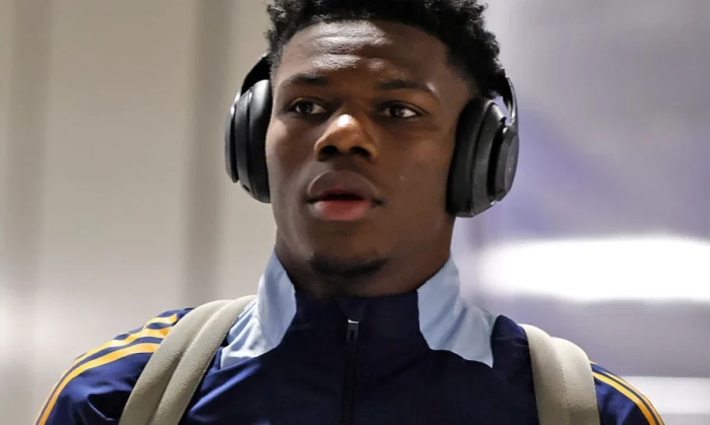 Tchouaméni, sancionado en Londres, se prepara para brillar ante el Valencia